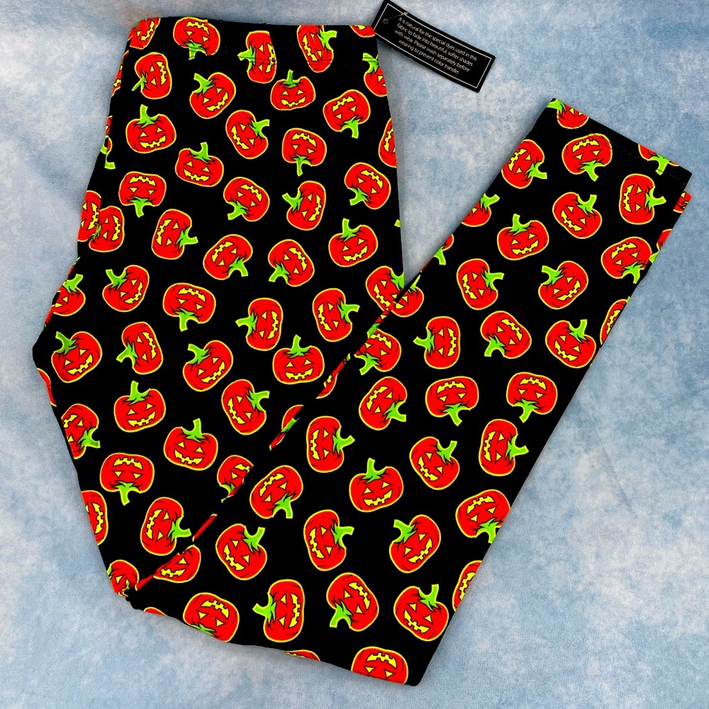 NWT Pumpkin Ankle Leggings L